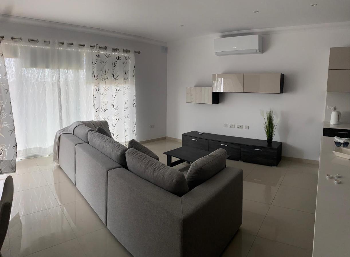 New 3 Bedroom Apartment Close To Airport Zurrieq Dış mekan fotoğraf